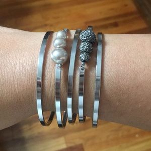 Pearl and rhinestone ball bracelet set